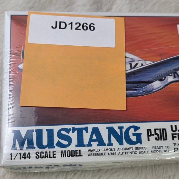ARII Mustang P51D US Army Fighter 1 144 Scale Model Kit New‎ Factory Sealed - Picture 9 of 9